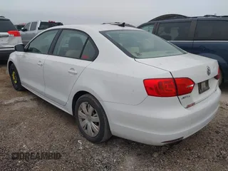 2014 Volkswagen Jetta SE with VIN 3VWD07AJ8EM296808, listed as a IAAI auction lot 41894682 with 193,898 mi miles and . Bid and sale history available at DreamBid. Image 3.