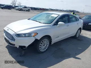 2013 Ford Fusion SE Hybrid with VIN 3FA6P0LU0DR123488, listed as a IAAI auction lot 41869121 with 176,287 mi miles. Bid and sale history available at carsss.com. Image 2.