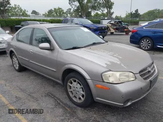 2000 Nissan Maxima GXE z VIN JN1CA31D0YT754624, wystawiony jako IAAI lot #42299290 z przebiegiem 81 958 mil mil oraz . Historia ofert i sprzedaży dostępna na DreamBid. Obrazek 1.