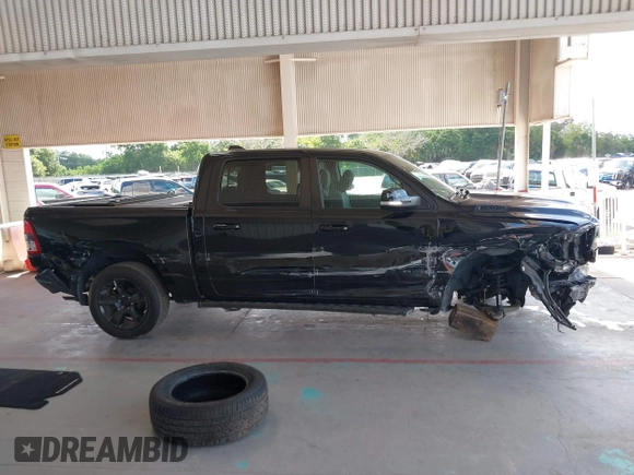 2020 Ram 1500 Big Horn z VIN 1C6RREFT0LN373453, wystawiony jako IAAI lot #42589862 z przebiegiem 93 768 mil mil oraz . Historia ofert i sprzedaży dostępna na DreamBid. Obrazek 13.