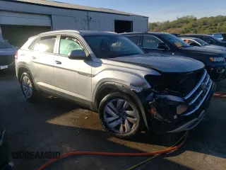 2020 Volkswagen Atlas SE z VIN 1V21E2CA1LC210839, wystawiony jako Copart lot #73829174 z przebiegiem 46 815 mil mil oraz Szkoda całkowita • Salvage title. Historia ofert i sprzedaży dostępna na DreamBid. Obrazek 4.