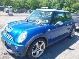 2006 MINI Hardtop S z VIN WMWRE33576TN29015, wystawiony jako IAAI lot #42362228 z przebiegiem 74 682 mil mil oraz . Historia ofert i sprzedaży dostępna na DreamBid. Obrazek 2.