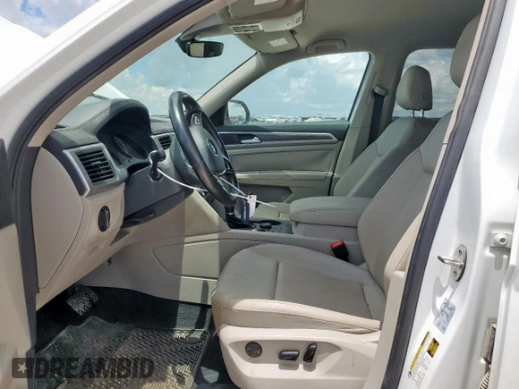 2018 Volkswagen Atlas SE with VIN 1V2LR2CA6JC536761, listed as a Copart auction lot 62390765 with 70,238 mi miles and Salvage title. Bid and sale history available at DreamBid. Image 7.