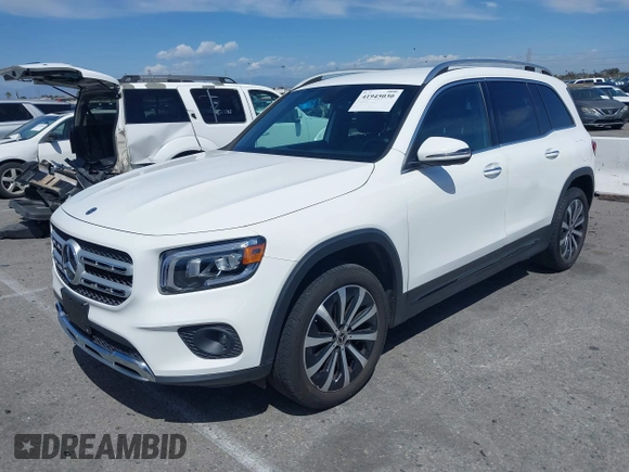 2020 Mercedes-Benz GLB 250 z VIN W1N4M4GB2LW013220, wystawiony jako IAAI lot #41945030 z przebiegiem 100 110 mil mil oraz . Historia ofert i sprzedaży dostępna na DreamBid. Obrazek 2.