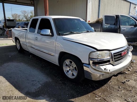 2002 GMC Sierra 1500 SLE with VIN 2GTEC19V921204191, listed as a Copart auction lot 42635495 with 171,006 mi miles and Salvage Title. Bid and sale history available at carsss.com. Image 4.