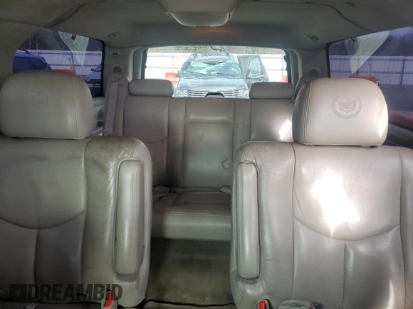 2005 Cadillac Escalade ESV z VIN 3GYFK66NX5G240695, wystawiony jako Copart lot #45814095 z przebiegiem 262 803 mil mil oraz Czysty tytuł • Clean title. Historia ofert i sprzedaży dostępna na DreamBid. Obrazek 10.