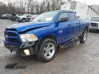 2018 Ram 1500 Express z VIN 1C6RR7FG2JS204564, wystawiony jako IAAI lot #41948064 z przebiegiem 54 340 mil mil oraz . Historia ofert i sprzedaży dostępna na DreamBid. Obrazek 2.