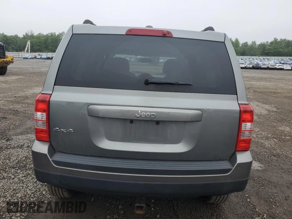 2012 Jeep Patriot Sport z VIN 1C4NJRBBXCD563771, wystawiony jako Copart lot #60524765 z przebiegiem 139 460 mil mil oraz Szkoda całkowita • Salvage title. Historia ofert i sprzedaży dostępna na DreamBid. Obrazek 6.