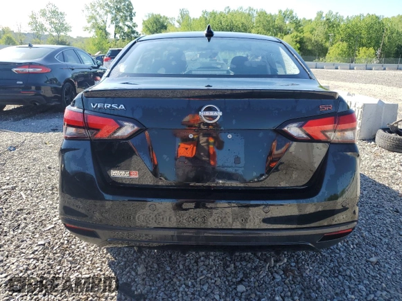 2023 Nissan Versa SR z VIN 3N1CN8FV2PL828180, wystawiony jako Copart lot #54613055 z przebiegiem 41 967 mil mil oraz Szkoda całkowita • Salvage title. Historia ofert i sprzedaży dostępna na DreamBid. Obrazek 6.