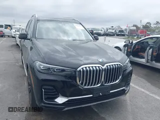 2020 BMW X7 xDrive40i z VIN 5UXCW2C03L9A00546, wystawiony jako IAAI lot #42057736 z przebiegiem 65 121 mil mil oraz . Historia ofert i sprzedaży dostępna na DreamBid. Obrazek 1.