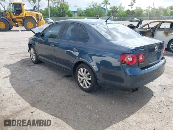 2010 Volkswagen Jetta SEL with VIN 3VWRX7AJ4AM155780, listed as a IAAI auction lot 42670291 with 146,409 mi miles and . Bid and sale history available at DreamBid. Image 3.