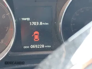 2018 Mitsubishi Outlander SE z VIN JA4AP3AW3JU011695, wystawiony jako IAAI lot #42144112 z przebiegiem 69 228 mil mil oraz . Historia ofert i sprzedaży dostępna na DreamBid. Obrazek 16.