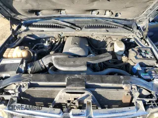 2003 Chevrolet Suburban LS with VIN 1GNEC16T93J295576, listed as a Copart auction lot 89305005 with 429,945 mi miles and Clean Title. Bid and sale history available at carsss.com. Image 12.