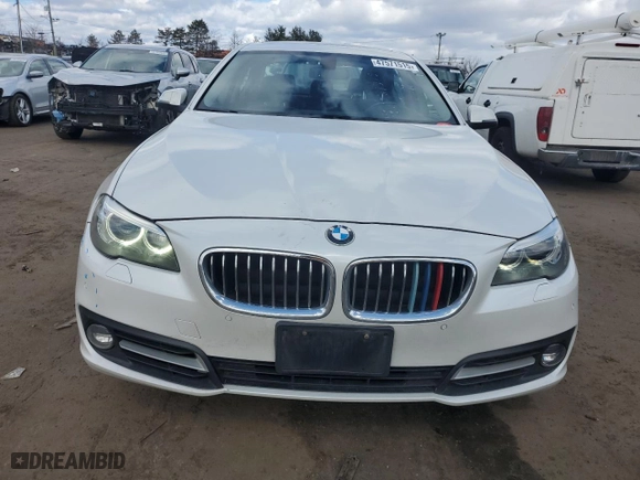 2016 BMW 5 Series 528i xDrive with VIN WBA5A7C59GG147421, listed as a Copart auction lot 47571515 with 121,286 mi miles and Salvage Title. Bid and sale history available at carsss.com. Image 5.