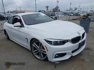 2018 BMW 4 Series 430i with VIN WBA4Z1C53JEC72907, listed as a IAAI auction lot 41436608 with 43,121 mi miles and . Bid and sale history available at carsss.com. Image 1.