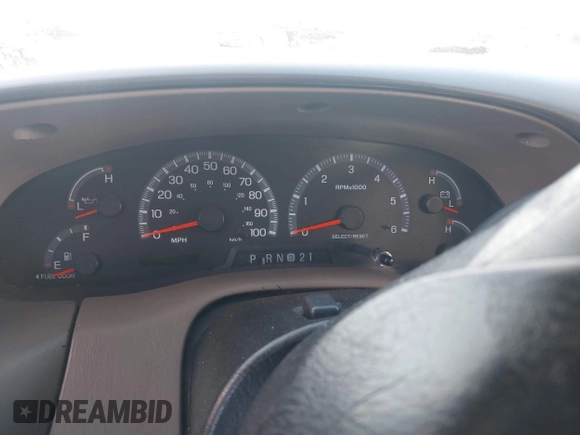 2000 Ford F-150 XL with VIN 1FTRX17L2YNB78032, listed as a IAAI auction lot 41687215 with 1 mi miles. Bid and sale history available at carsss.com. Image 14.