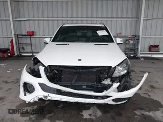 2017 Mercedes-Benz GLE 350 z VIN 4JGDA5HB1HA964089, wystawiony jako IAAI lot #42399546 z przebiegiem 106 557 mil mil oraz . Historia ofert i sprzedaży dostępna na DreamBid. Obrazek 13.