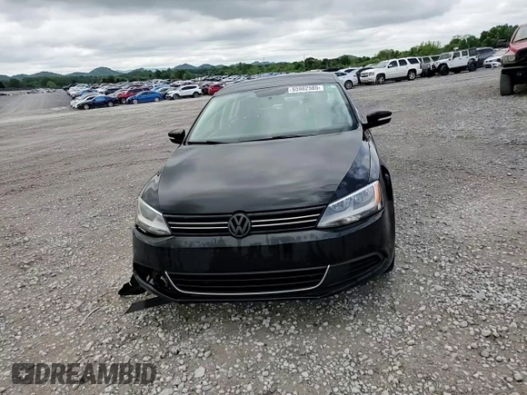 2013 Volkswagen Jetta SE with VIN 3VWDP7AJ1DM443688, listed as a Copart auction lot 55982585 with 137,112 mi miles and Salvage title. Bid and sale history available at DreamBid. Image 13.