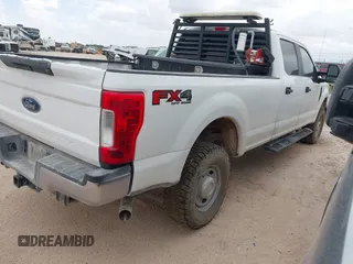 2019 Ford F-250 XL with VIN 1FT7W2B65KED93008, listed as a IAAI auction lot 42524436 with 258,924 mi miles and . Bid and sale history available at DreamBid. Image 4.