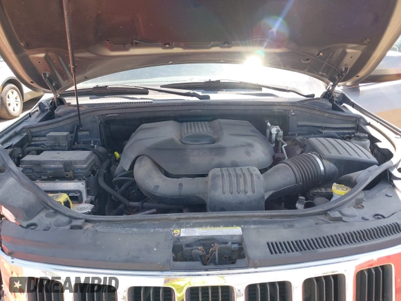 2011 Jeep Grand Cherokee Laredo with VIN 1J4RR4GGXBC587911, listed as a IAAI auction lot 42156885 with 178,999 mi miles and . Bid and sale history available at DreamBid. Image 10.