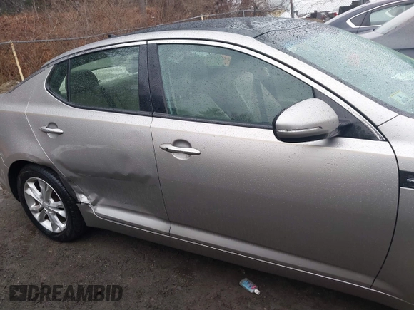 2013 Kia Optima EX with VIN 5XXGN4A73DG169405, listed as a IAAI auction lot 41681277 with 83,248 mi miles and . Bid and sale history available at carsss.com. Image 13.