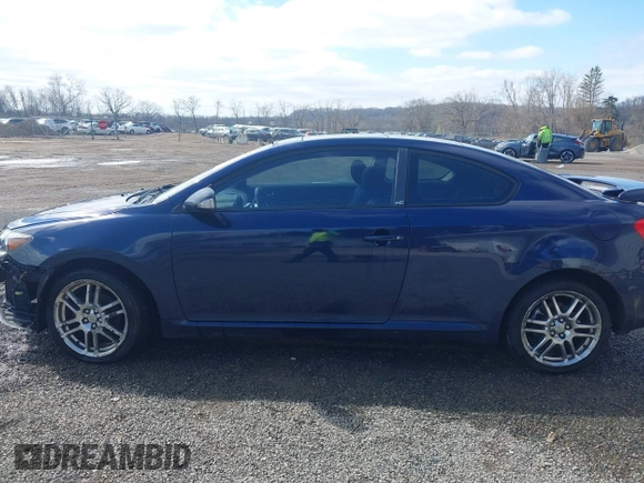2006 Scion tC with VIN JTKDE177060128395, listed as a IAAI auction lot 41934031 with 181,740 mi miles. Bid and sale history available at carsss.com. Image 15.