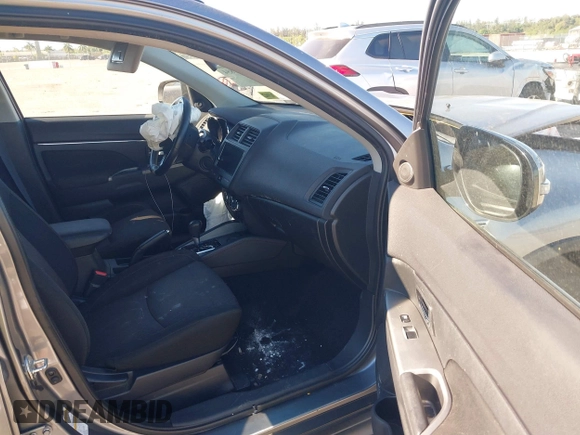 2019 Mitsubishi Outlander Sport SE 2.0 with VIN JA4AP4AU1KU012463, listed as a IAAI auction lot 41827854 with 65,779 mi miles. Bid and sale history available at carsss.com. Image 5.
