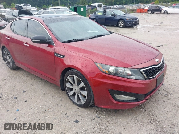 2013 Kia Optima SX z VIN 5XXGR4A6XDG133352, wystawiony jako IAAI lot #42899524 z przebiegiem 203 378 mil mil oraz . Historia ofert i sprzedaży dostępna na DreamBid. Obrazek 1.