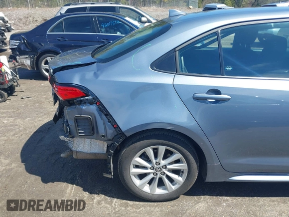 2024 Toyota Corolla LE with VIN 5YFB4MDE7RP104403, listed as a IAAI auction lot 42026197 with 9,939 mi miles and . Bid and sale history available at carsss.com. Image 18.