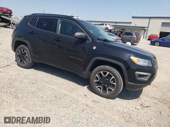 2020 Jeep Compass Trailhawk z VIN 3C4NJDDB1LT208160, wystawiony jako Copart lot #53326685 z przebiegiem 65 923 mil mil oraz Szkoda całkowita • Salvage title. Historia ofert i sprzedaży dostępna na DreamBid. Obrazek 4.