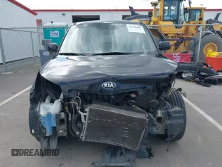2016 Kia Soul + with VIN KNDJP3A56G7275630, listed as a IAAI auction lot 41906069 with 87,874 mi miles. Bid and sale history available at carsss.com. Image 13.