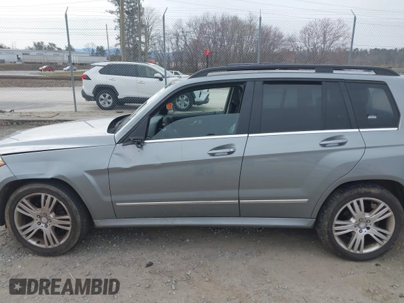 2015 Mercedes-Benz GLK with VIN WDCGG8JB3FG371995, listed as a IAAI auction lot 41738061 with 108,857 mi miles. Bid and sale history available at carsss.com. Image 14.