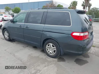 2006 Honda Odyssey EX-L with VIN 5FNRL38786B019441, listed as a IAAI auction lot 42074209 with 184,008 mi miles. Bid and sale history available at carsss.com. Image 3.