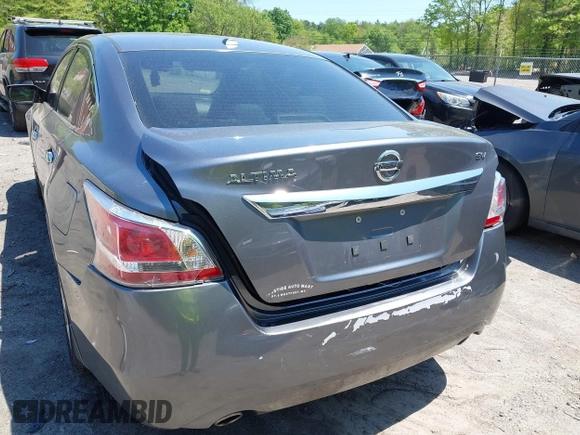 2015 Nissan Altima 2.5 z VIN 1N4AL3AP8FC148631, wystawiony jako IAAI lot #42233849 z przebiegiem 131 225 mil mil oraz . Historia ofert i sprzedaży dostępna na DreamBid. Obrazek 6.