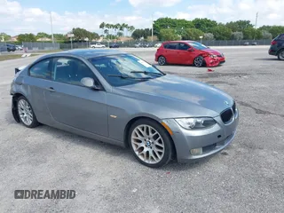2009 BMW 3 Series 328i with VIN WBAWB33569P137264, listed as a IAAI auction lot 38951216 with 138,173 mi miles. Bid and sale history available at carsss.com. Image 1.