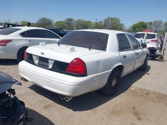 2007 Ford Police Interceptor with VIN 2FAHP71W97X140852, listed as a IAAI auction lot 41790237 with 1 mi miles. Bid and sale history available at carsss.com. Image 4.