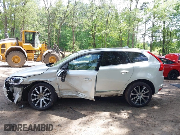 2017 Volvo XC60 Inscription с VIN YV449MRU5H2212488, выставлен на аукционе IAAI как лот 42165858 с пробегом 77 056 миль миль и . История ставок и продаж доступна на DreamBid. Изображение 15.