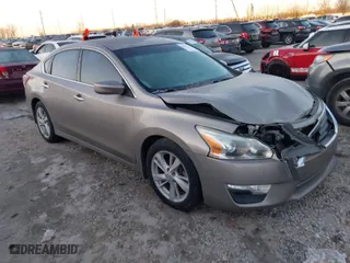 2013 Nissan Altima 2.5 SL with VIN 1N4AL3AP5DC164654, listed as a IAAI auction lot 41397318 with 186,333 mi miles. Bid and sale history available at carsss.com. Image 1.