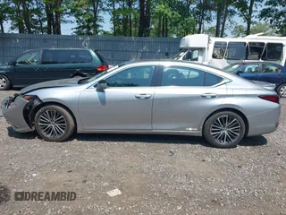 2022 Lexus ES 300h with VIN 58ADA1C13NU017386, listed as a IAAI auction lot 42381143 with 53,045 mi miles and . Bid and sale history available at DreamBid. Image 14.