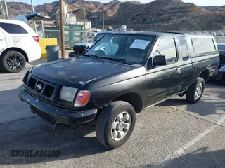 1999 Nissan Frontier XE z VIN 1N6DD26S6XC329964, wystawiony jako IAAI lot #41227011 z przebiegiem 199 039 mil mil oraz . Historia ofert i sprzedaży dostępna na DreamBid. Obrazek 18.