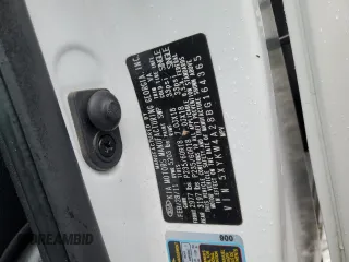 2011 Kia Sorento SX with VIN 5XYKW4A28BG164365, listed as a Copart auction lot 86365784 with 167,961 mi miles and Non Repairable. Bid and sale history available at carsss.com. Image 15.