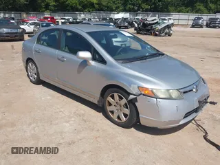 2008 Honda Civic LX с VIN 1HGFA16568L066144, выставлен на аукционе IAAI как лот 42782704 с пробегом 260 706 миль миль и . История ставок и продаж доступна на DreamBid. Изображение 1.