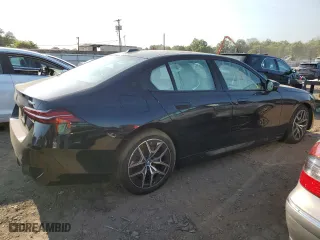 2024 BMW i5 M60 with VIN WBY43FK02RCR61881, listed as a Copart auction lot 71092944 with NaN miles and Salvage Title. Bid and sale history available at carsss.com. Image 3.