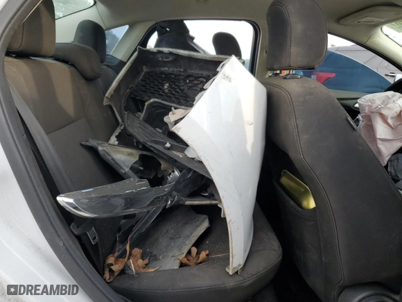 2015 Ford Focus SE with VIN 1FADP3F25FL301853, listed as a Copart auction lot 84502504 with 0 mi miles and Salvage Title. Bid and sale history available at carsss.com. Image 10.