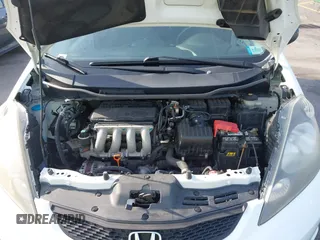 2010 Honda Fit with VIN JHMGE8H22AS022221, listed as a IAAI auction lot 42009796 with 101,904 mi miles. Bid and sale history available at carsss.com. Image 10.