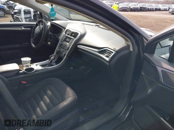 2014 Ford Fusion SE with VIN 3FA6P0H72ER100315, listed as a IAAI auction lot 40735531 with 139,646 mi miles. Bid and sale history available at carsss.com. Image 5.