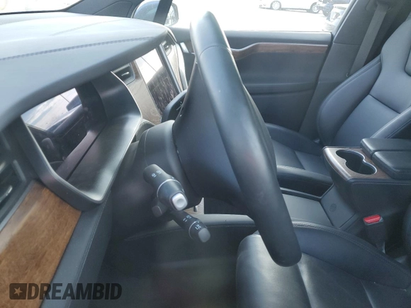 2020 Tesla Model X Long Range with VIN 5YJXCBE21LF263048, listed as a Copart auction lot 47554495 with Not Provided miles and Salvage Title. Bid and sale history available at carsss.com. Image 9.