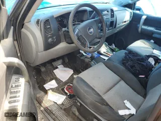 2007 Chevrolet Silverado 1500 LS with VIN 2GCEK13CX71728290, listed as a Copart auction lot 46092164 with 224,700 mi miles and Non Repairable. Bid and sale history available at carsss.com. Image 8.
