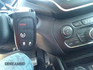 2019 Jeep Cherokee Latitude Plus with VIN 1C4PJMLX9KD413915, listed as a IAAI auction lot 41747608 with 50,390 mi miles and . Bid and sale history available at DreamBid. Image 11.