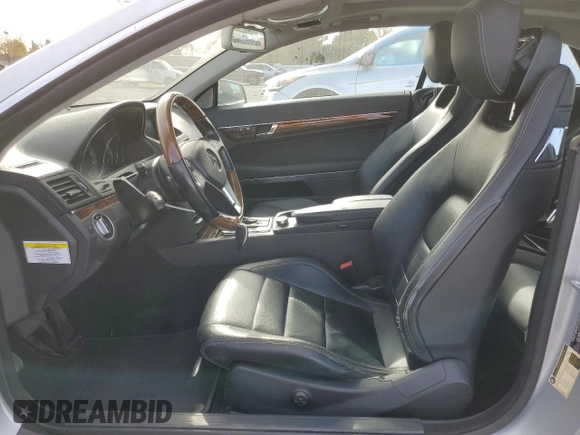 2013 Mercedes-Benz E 350 with VIN WDDKJ5KB7DF190650, listed as a Copart auction lot 42246695 with 194,786 mi miles and Salvage title. Bid and sale history available at DreamBid. Image 7.